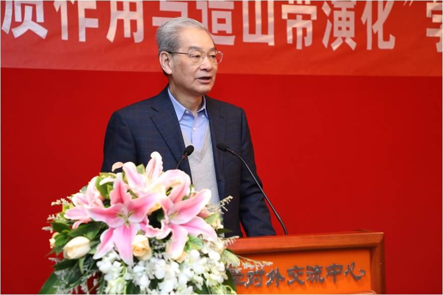 腐漫画
腐漫画
陈运泰院士发言.jpg